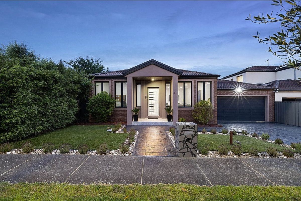 21 Lysterfield Drive, Greenvale VIC 3059, Image 1