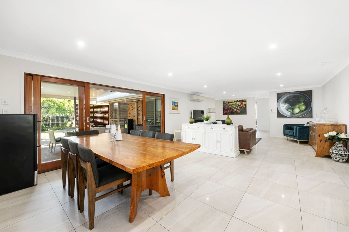 8 Leaf Close, Middle Park QLD 4074, Image 2