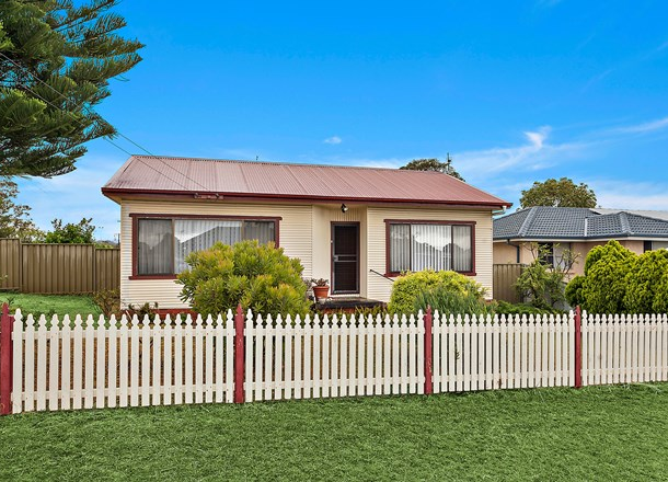 4 Black Street, Albion Park Rail NSW 2527