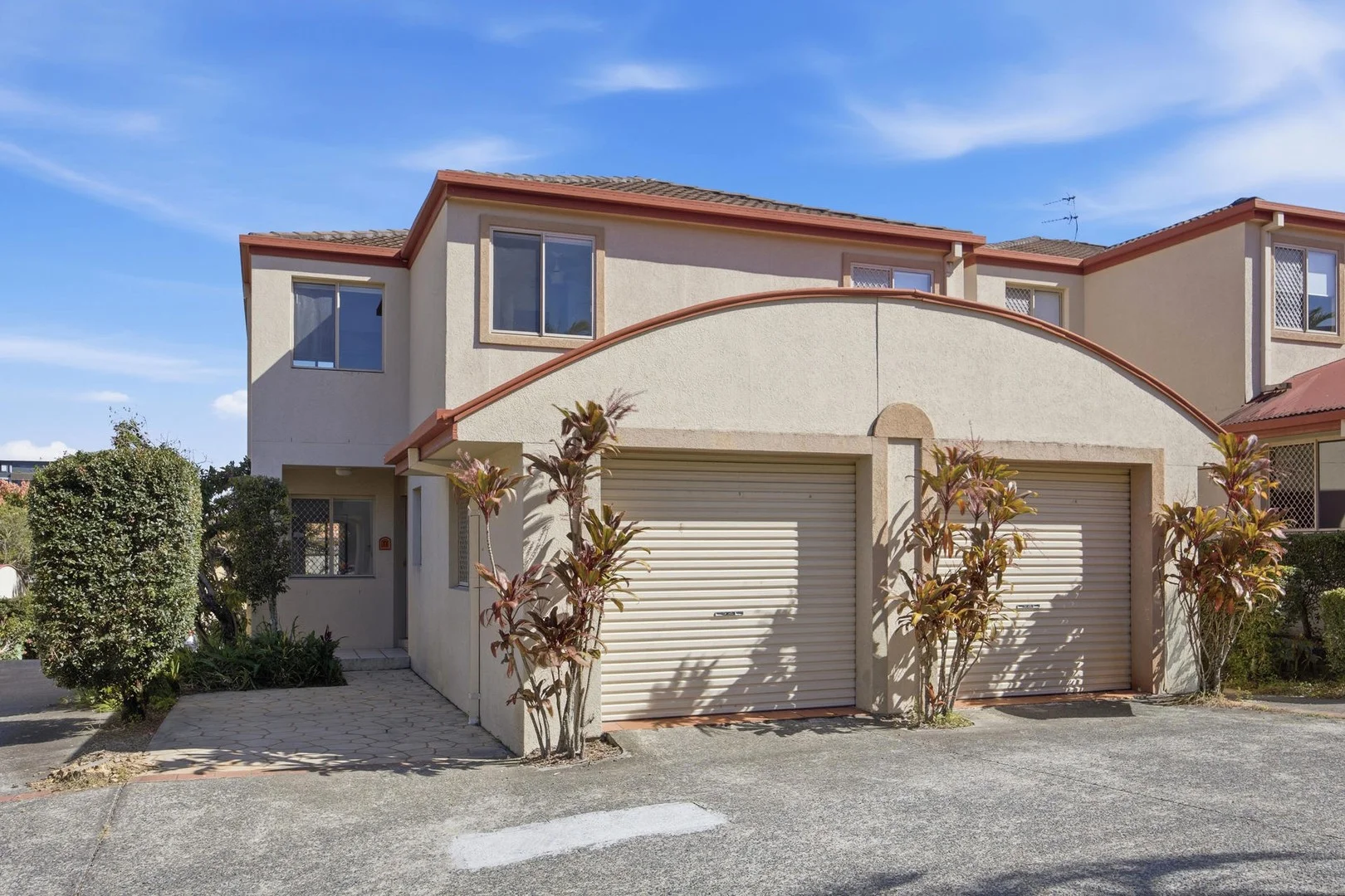 11/96 Pohlman Street, Southport QLD 4215