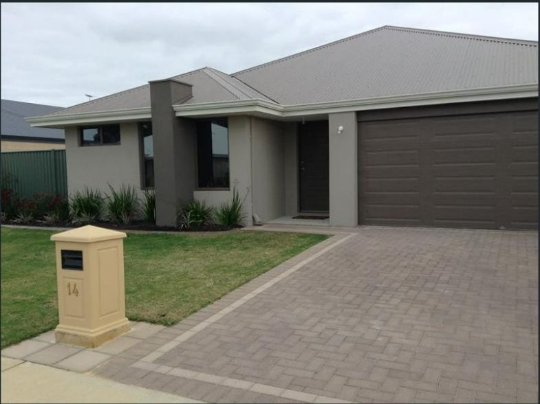 4 bedrooms House in 14 Karlak Circuit FORRESTFIELD WA, 6058