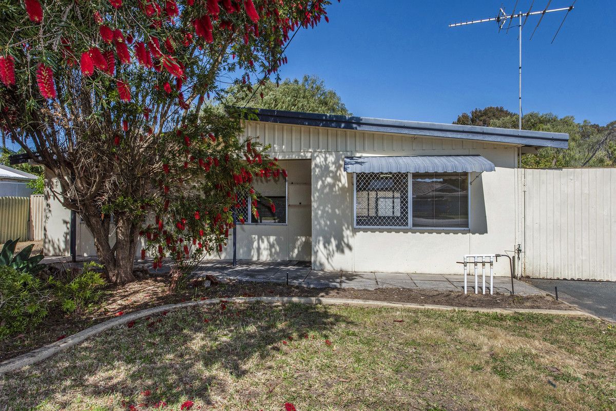 2 bedrooms House in 6 Teranca Road GREENFIELDS WA, 6210
