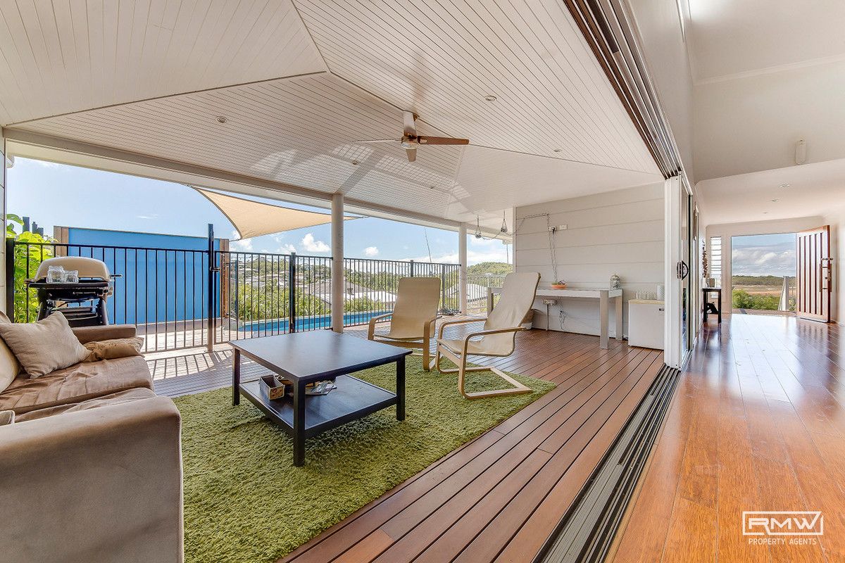 4 Peninsula Place, Rosslyn QLD 4703, Image 2