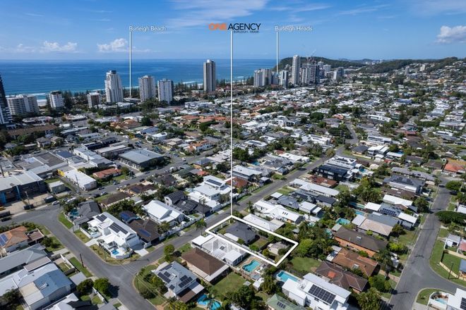 Picture of 44 Aruma Avenue, BURLEIGH WATERS QLD 4220