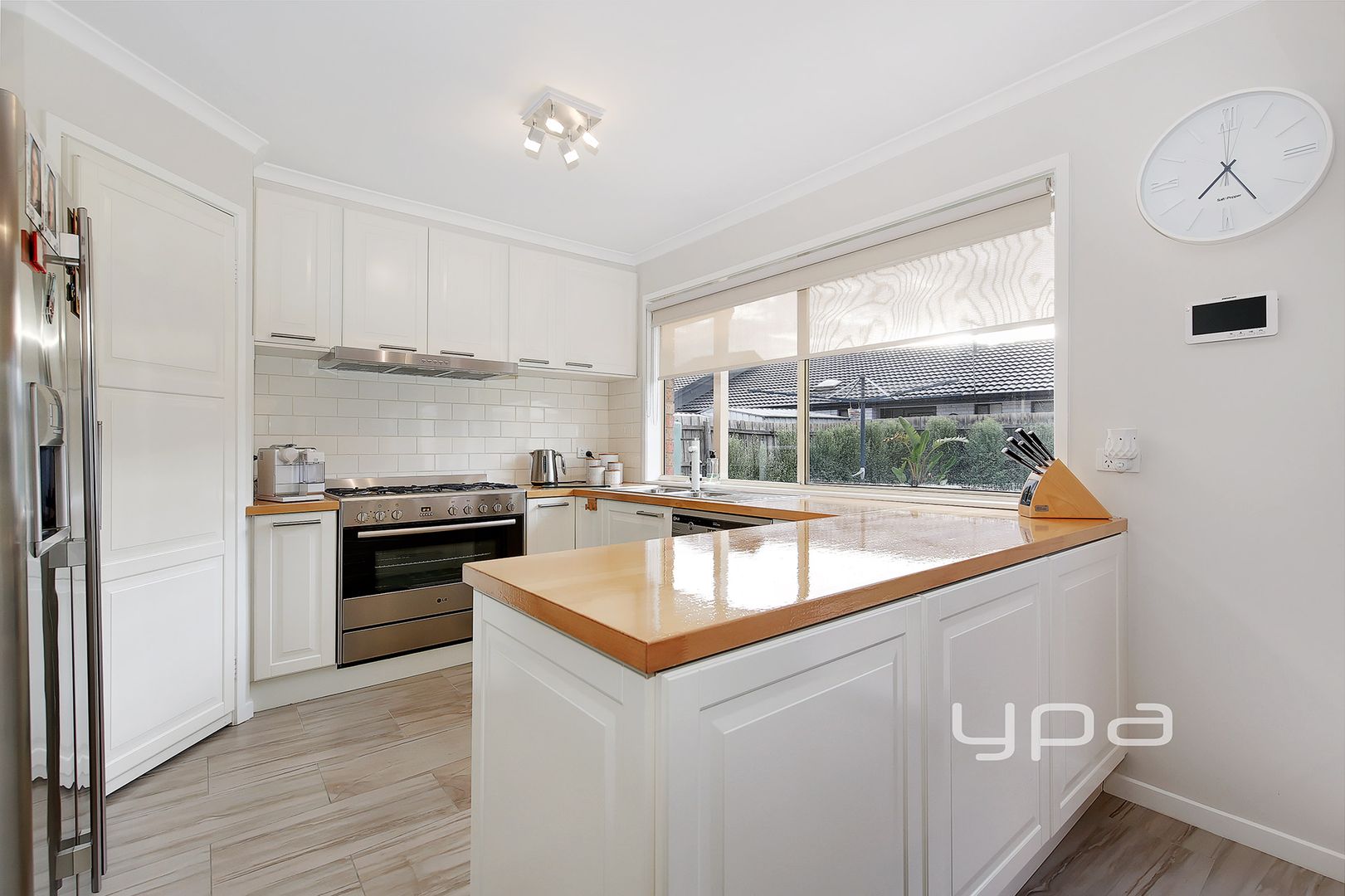 2 Tulip Court, Hillside VIC 3037, Image 2