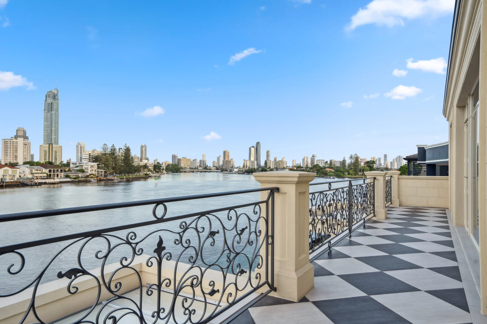 Additional image 21 of 65 The Promenade, Isle Of Capri QLD 4217