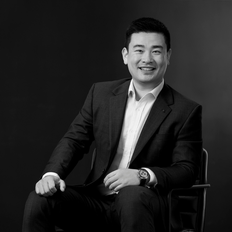 Larry Zhou, Sales representative