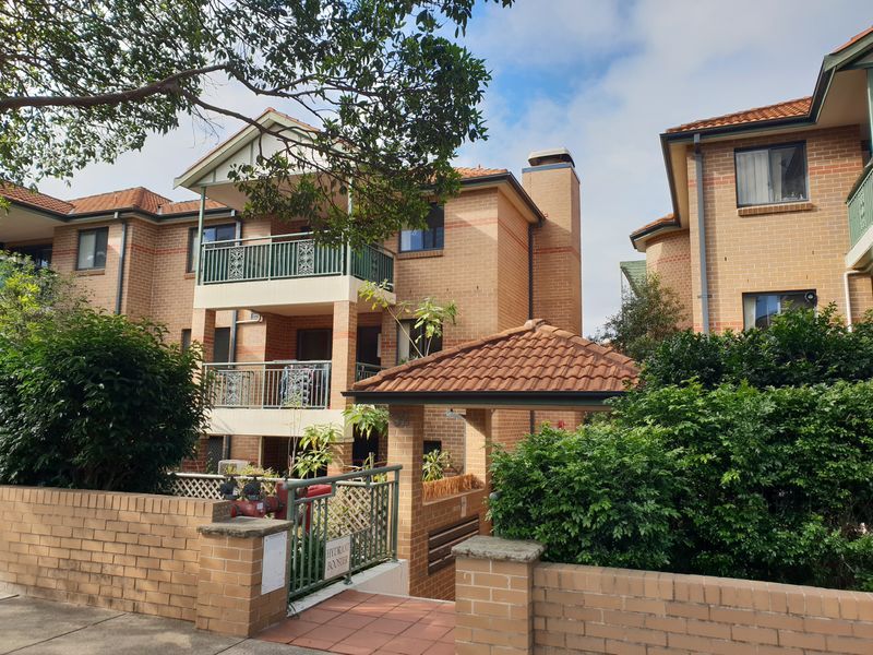 3 bedrooms Apartment / Unit / Flat in 31/32-36 Hornsey Road HOMEBUSH WEST NSW, 2140