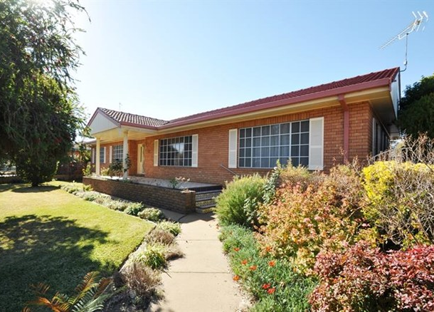 82 Dalton Street, Dubbo NSW 2830