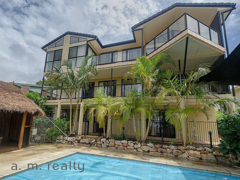 32 Convery Cres, Highland Park QLD 4211, Image 0