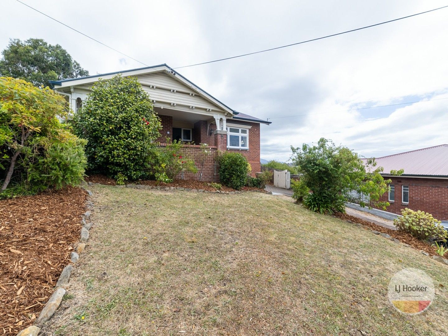 3 bedrooms House in 5 Salier Crescent MOUNT STUART TAS, 7000