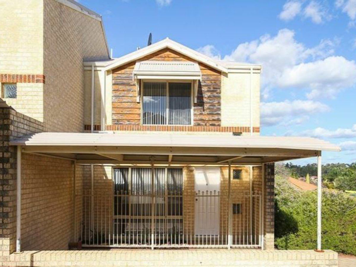 3 bedrooms Townhouse in 9/5 Primula Close MURDOCH WA, 6150