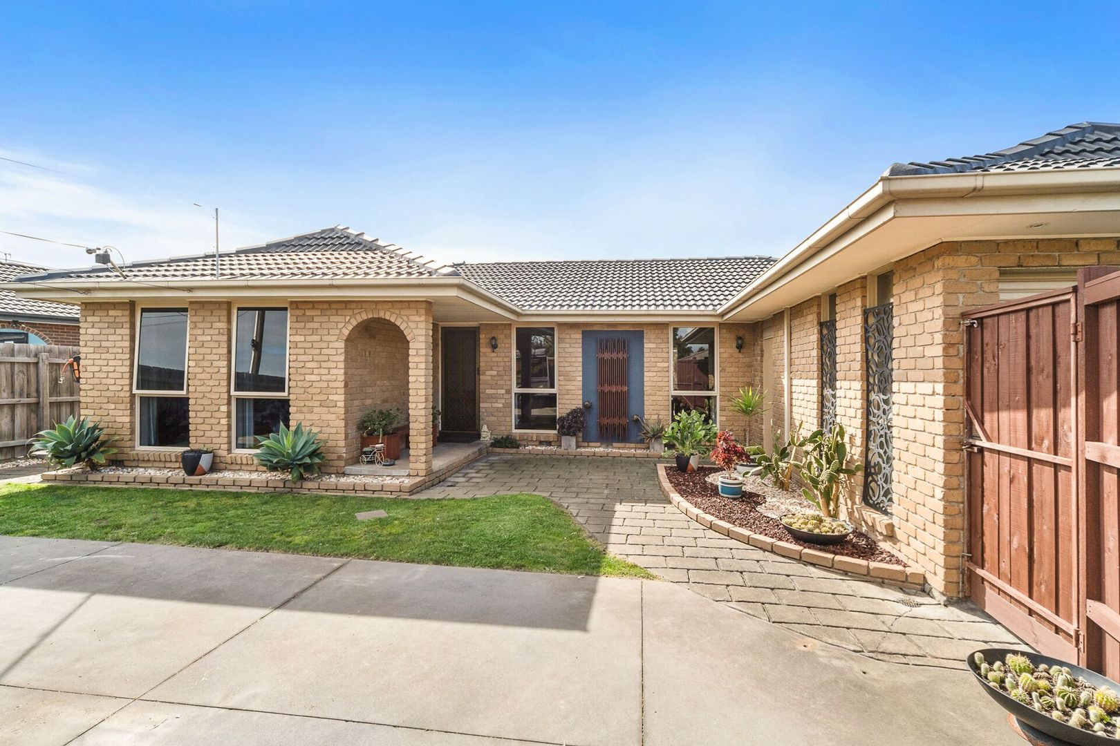 33 Camms Road, Cranbourne VIC 3977, Image 1