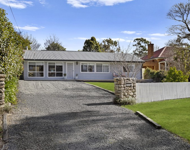 11 Dora Street, Hill Top NSW 2575