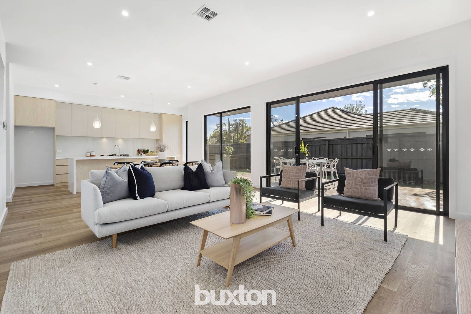 2/5 McLaren Street, Mount Waverley VIC 3149, Image 1