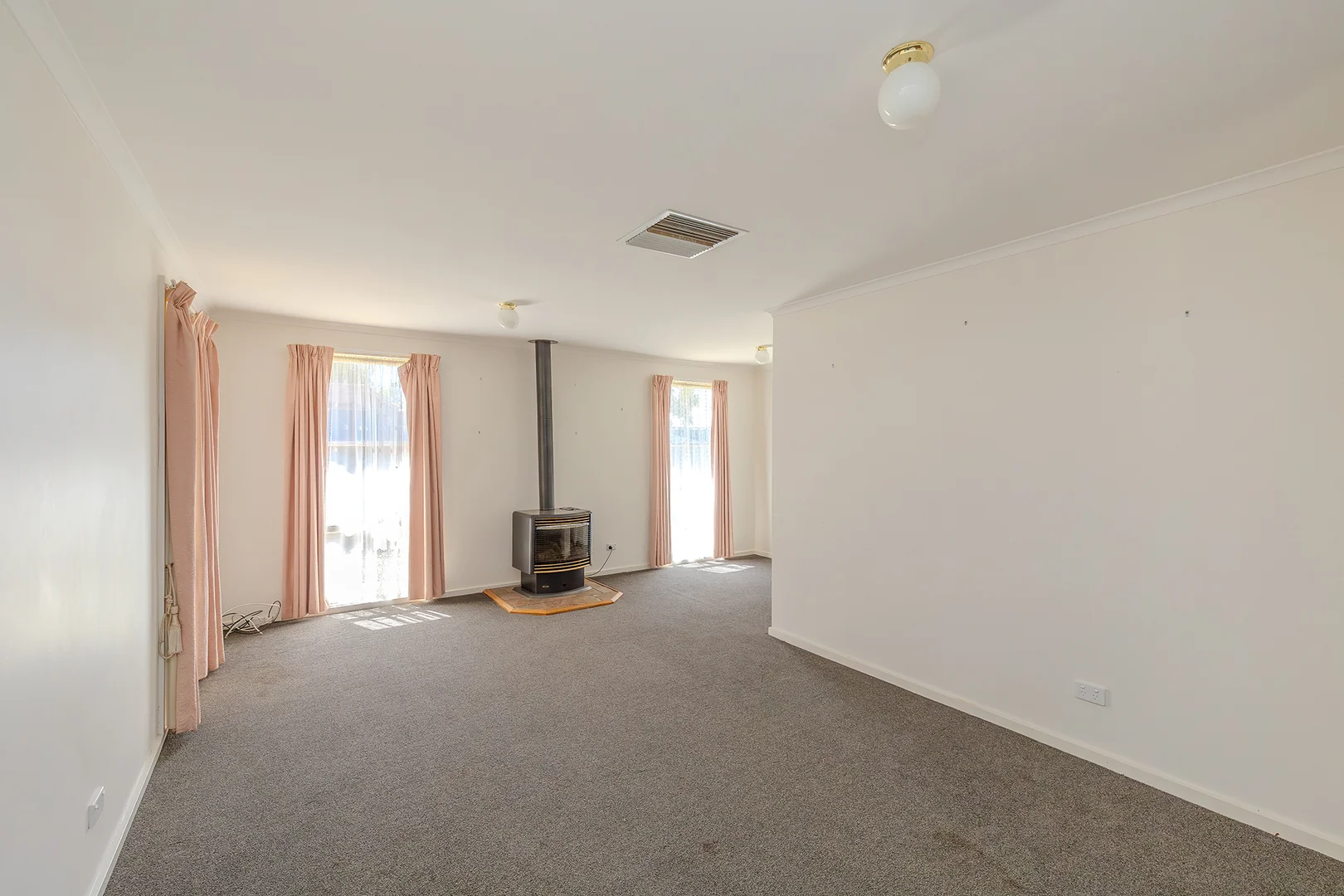 Additional image 6 of 2 Armagh Cres, Irymple VIC 3498