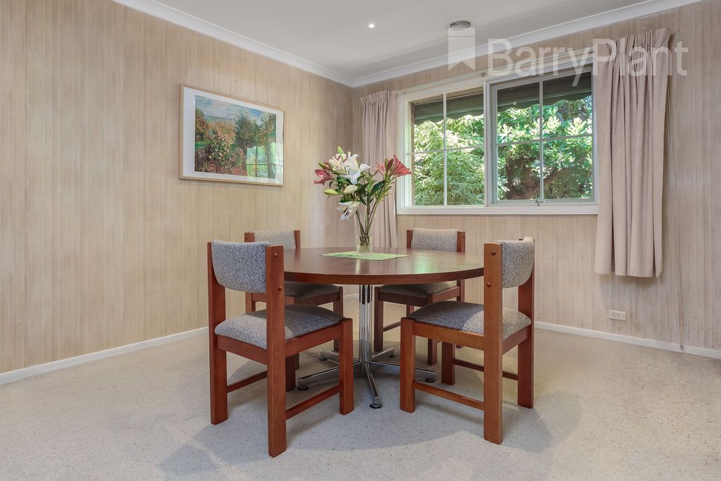 4 Marcia Court, Glen Waverley VIC 3150, Image 2