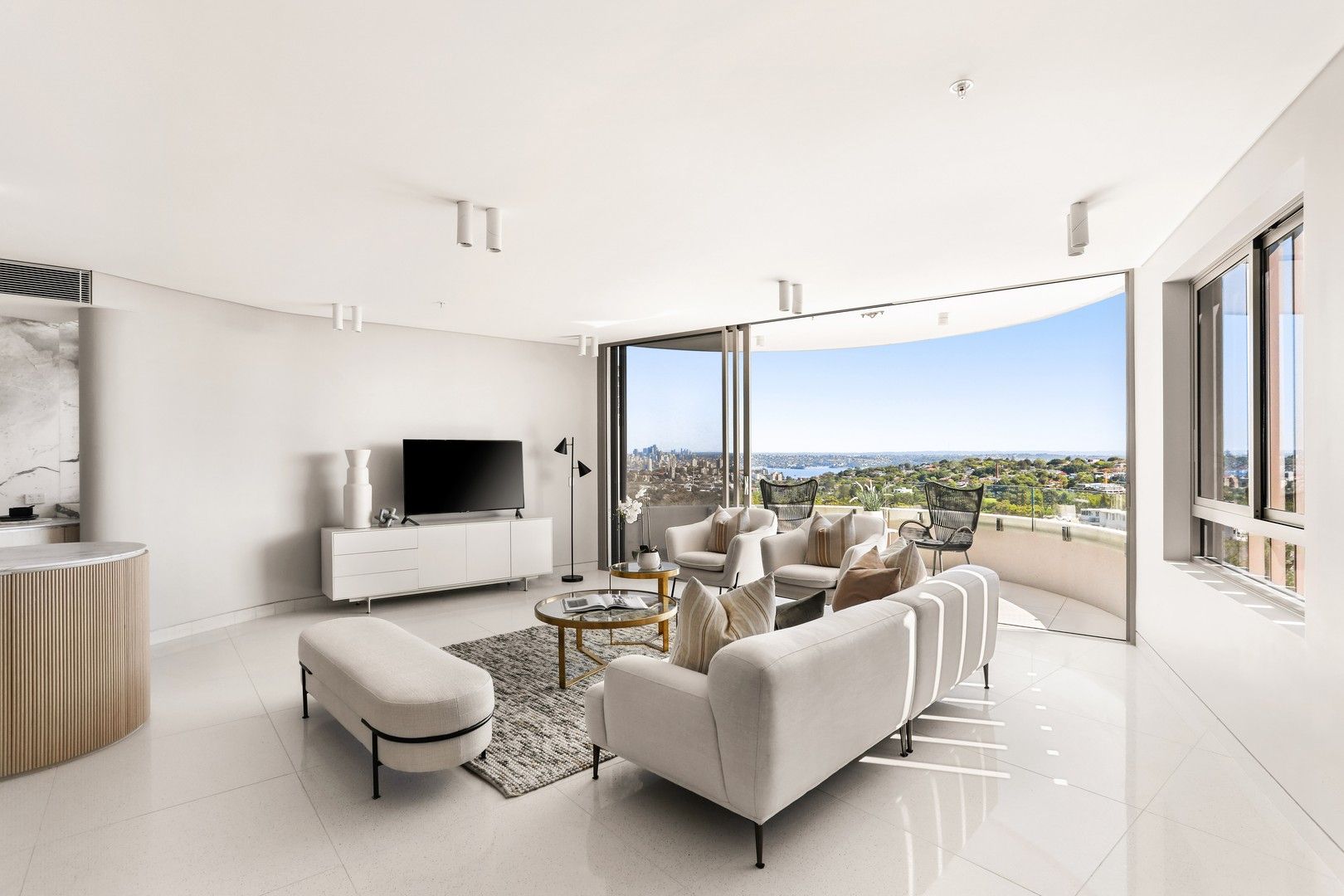 3 bedrooms Apartment / Unit / Flat in 15/21 Waverley Crescent (Penthouse) BONDI JUNCTION NSW, 2022