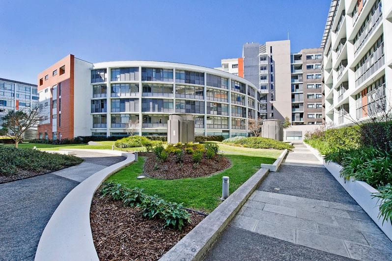 2 bedrooms Apartment / Unit / Flat in 813/1 Bruce Bennett Place MAROUBRA NSW, 2035