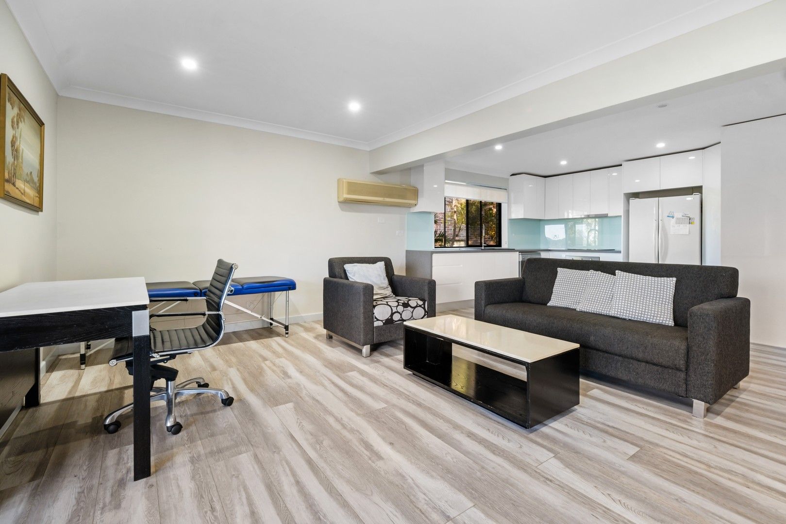 30 Penang St, Point Clare NSW 2250, Image 0
