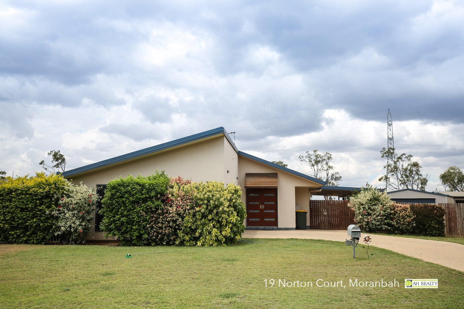 19 Norton Court, Moranbah QLD 4744, Image 0