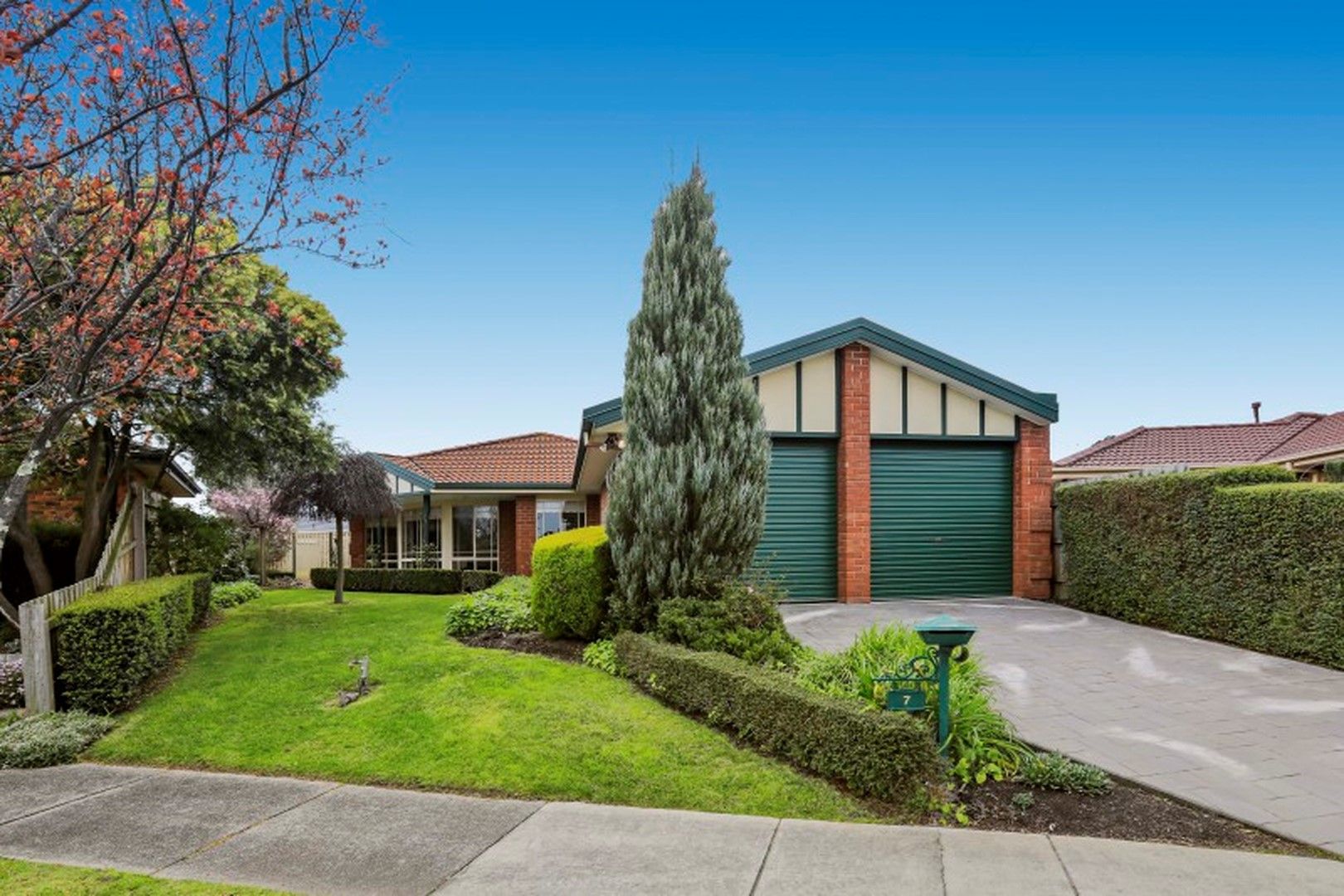 7 Oliver Court, Ferntree Gully VIC 3156