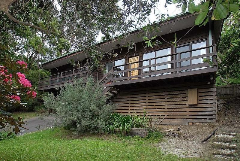 184 Belgrave Gembrook Road, MENZIES CREEK VIC 3159, Image 0