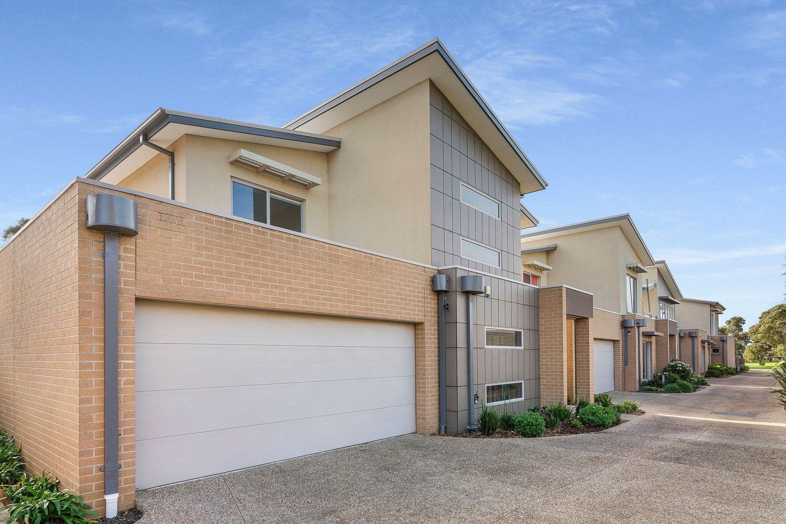 3 bedrooms House in 4/28 Skinner Street HASTINGS VIC, 3915