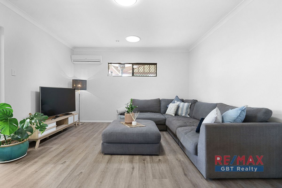 4 bedrooms House in 13 Shadwell Way MORLEY WA, 6062
