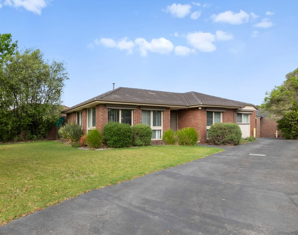 15 Coniston Avenue, Berwick VIC 3806