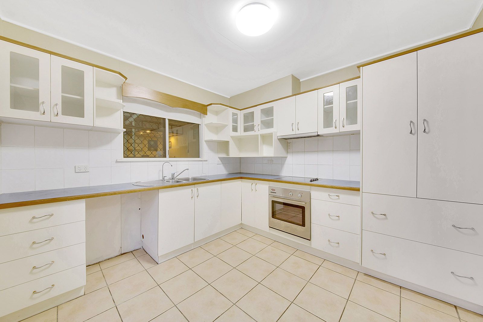 1/9 HADDOCK DRIVE, Burua QLD 4680, Image 2