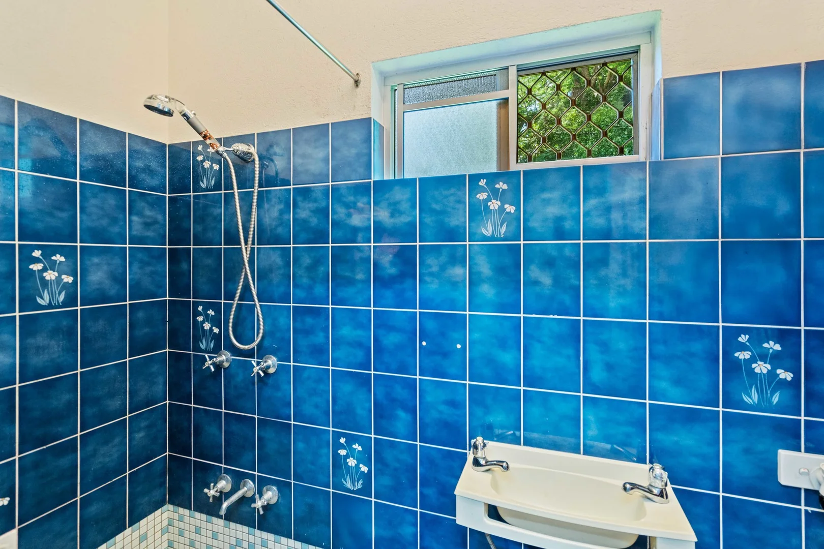 Additional image 8 of 12-14 Cumberland Avenue, Smithfield QLD 4878