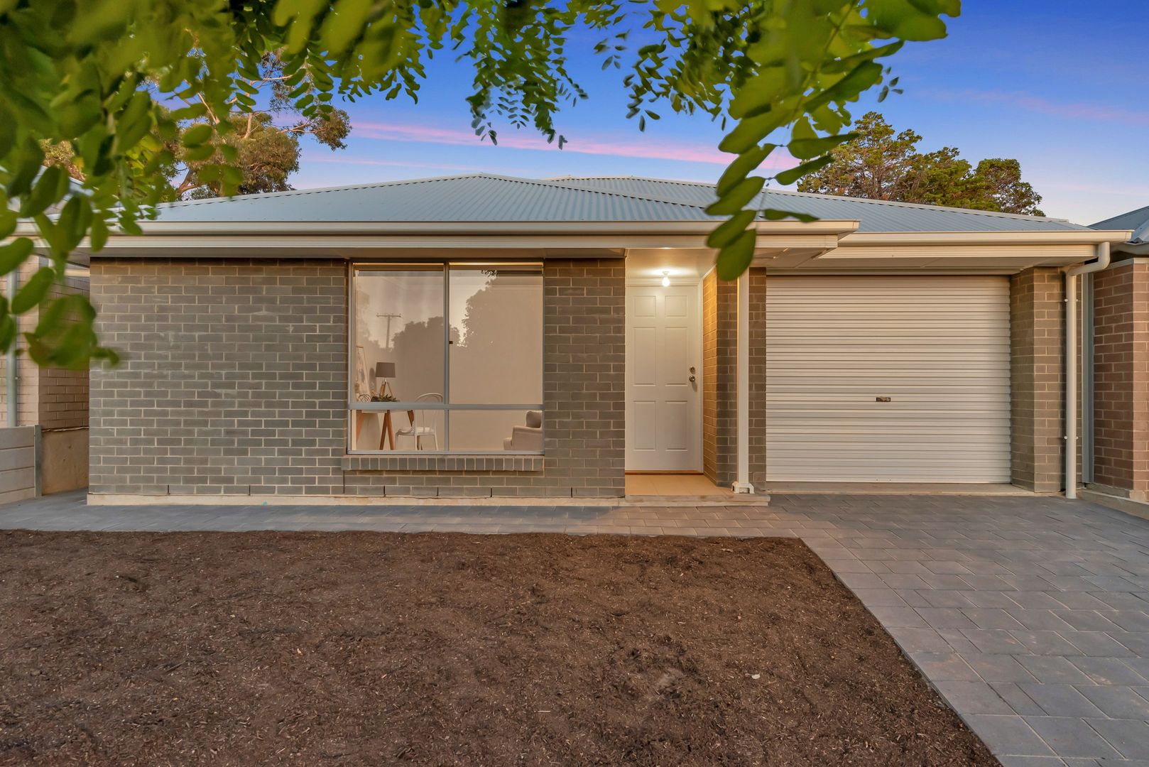 16 Clive Street, Morphett Val Property History & Address Research