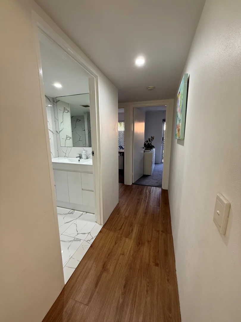 Additional image 10 of 2/166 Surf Parade, Broadbeach QLD 4218