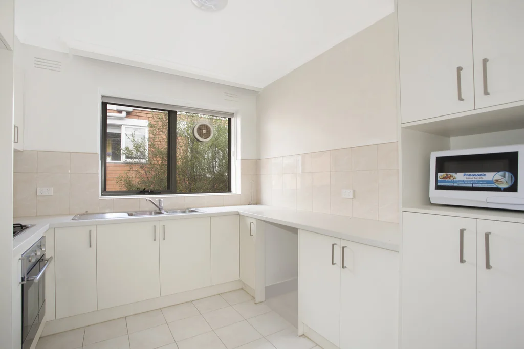 4/684 Inkerman Road, Caulfield North VIC 3161