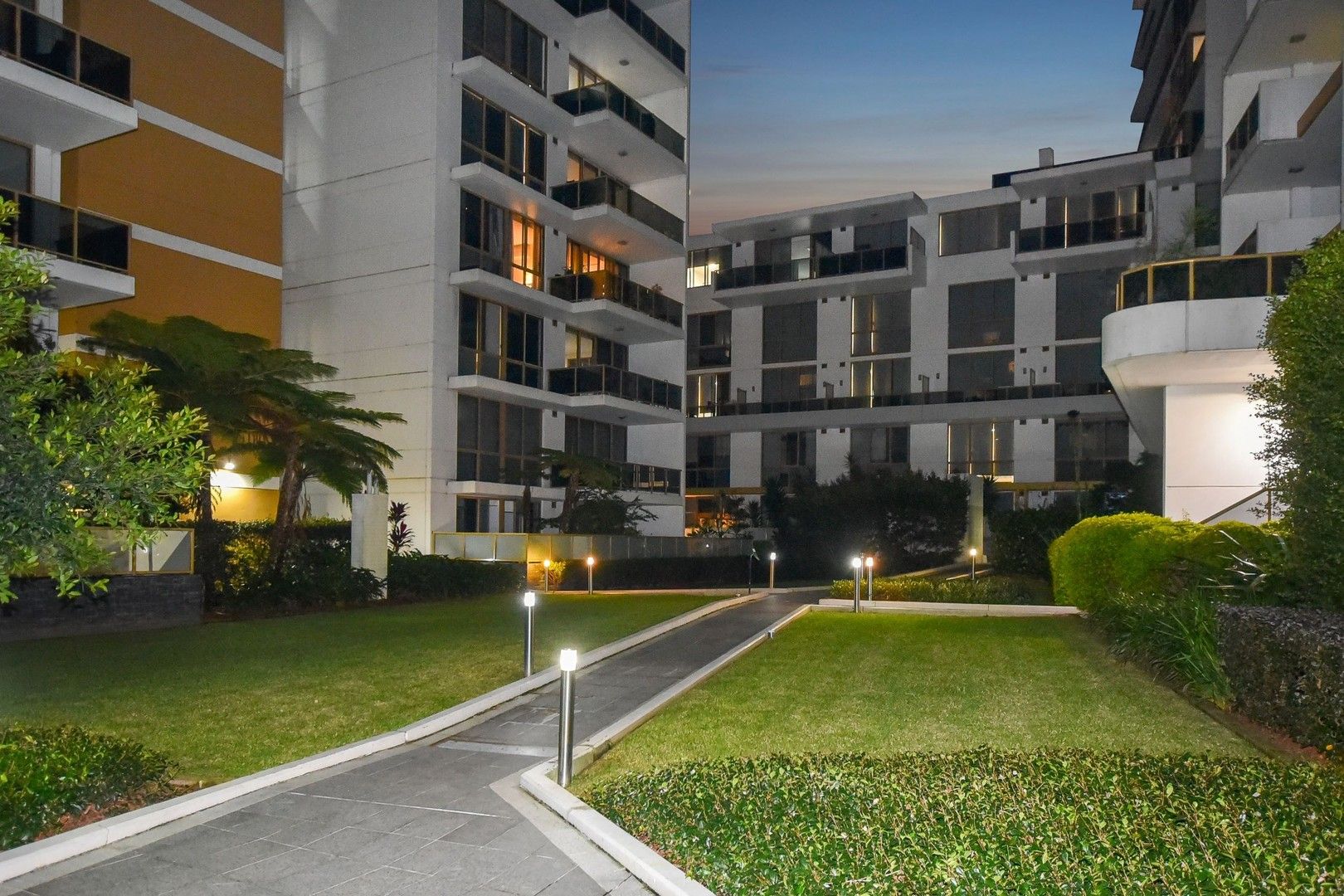 2 bedrooms Apartment / Unit / Flat in 548/2 Mill Park Street RHODES NSW, 2138