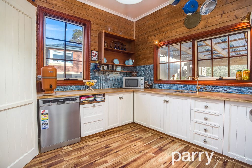 15 Main Road, Exeter TAS 7275, Image 2