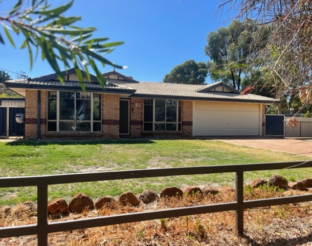 13 Shepherds Turn, Boddington WA 6390