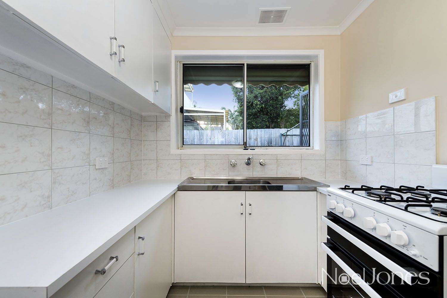 3/5 Allen Street, Ringwood VIC 3134, Image 2