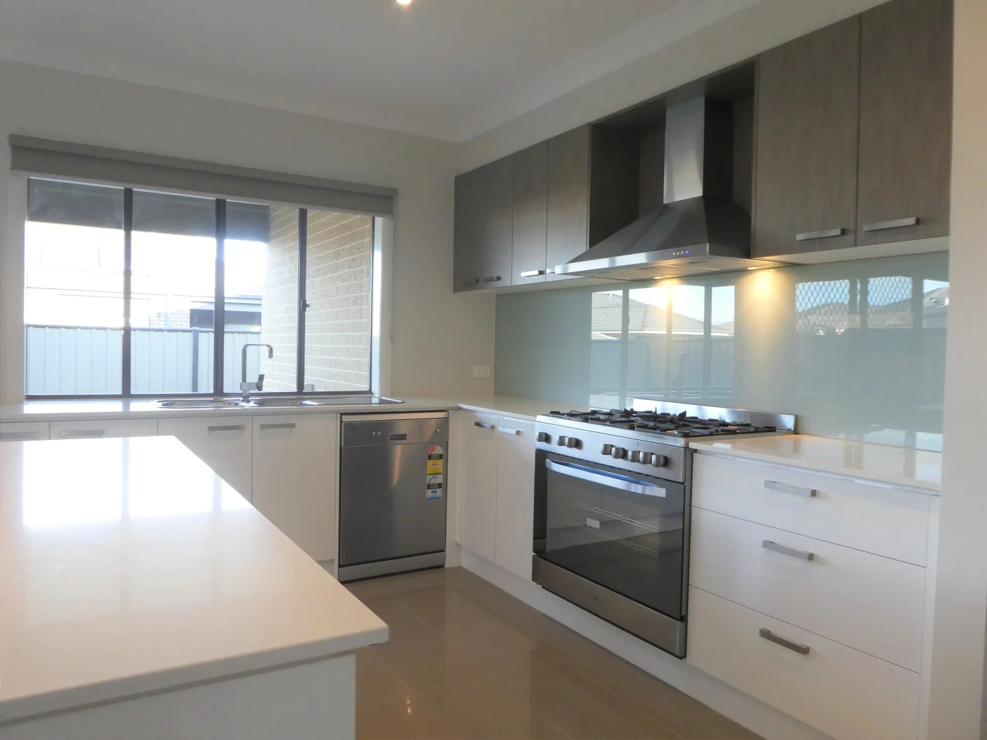 Additional image 2 of 31 Wilkiea Crescent, Cranbourne North VIC 3977