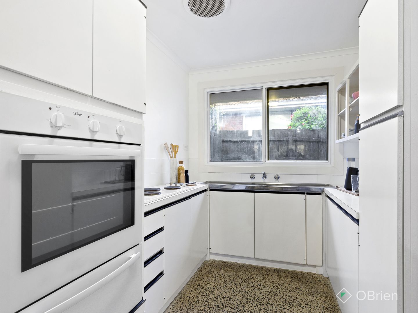 1/174 Beach Road, Parkdale VIC 3195, Image 2