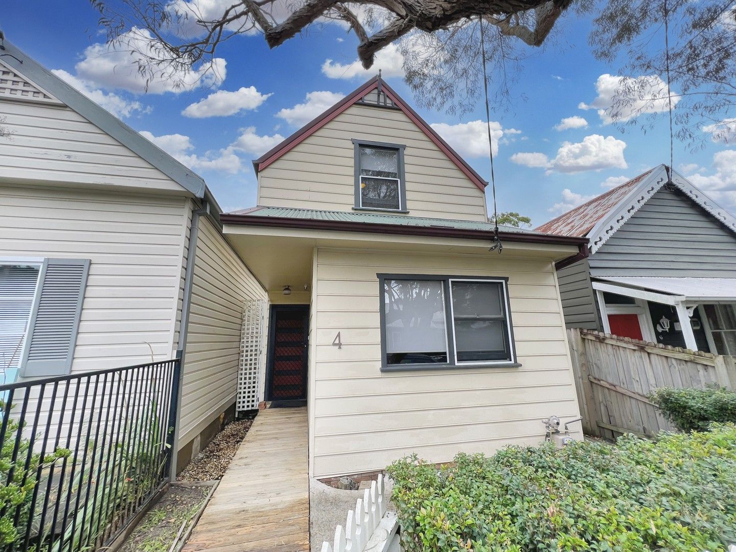 5 bedrooms House in 4 Daniel Street LEICHHARDT NSW, 2040
