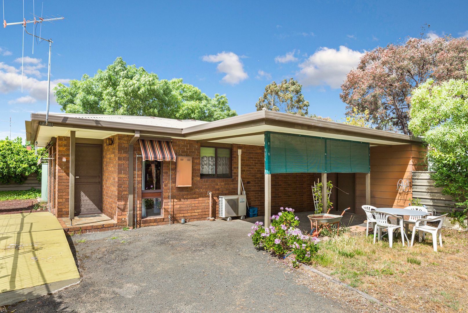 1, 2 & 3/2 - 4 Norfolk Street, North Bendigo VIC 3550, Image 2