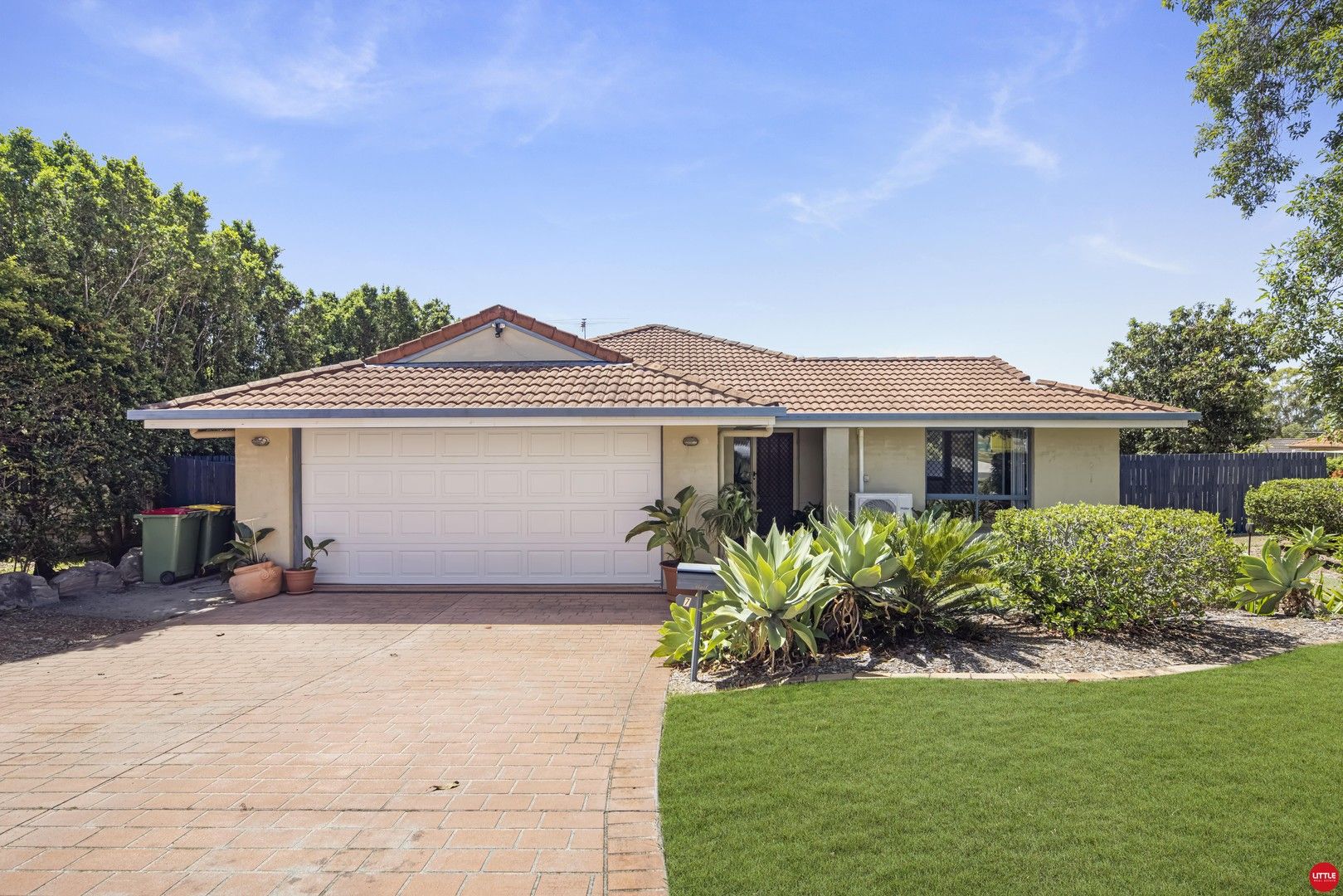 4 bedrooms House in 7 Burkett Crescent VICTORIA POINT QLD, 4165