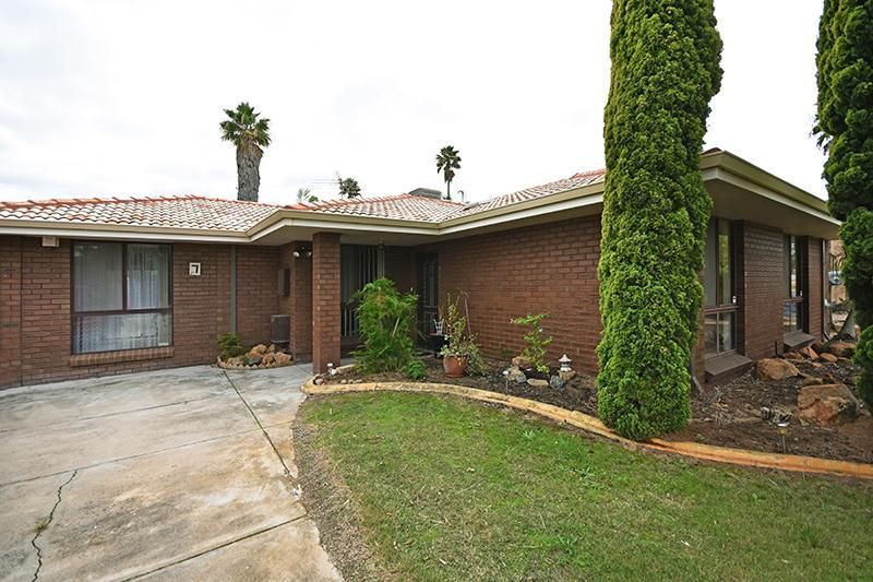 7 Barridale Drive, Kingsley WA 6026, Image 1