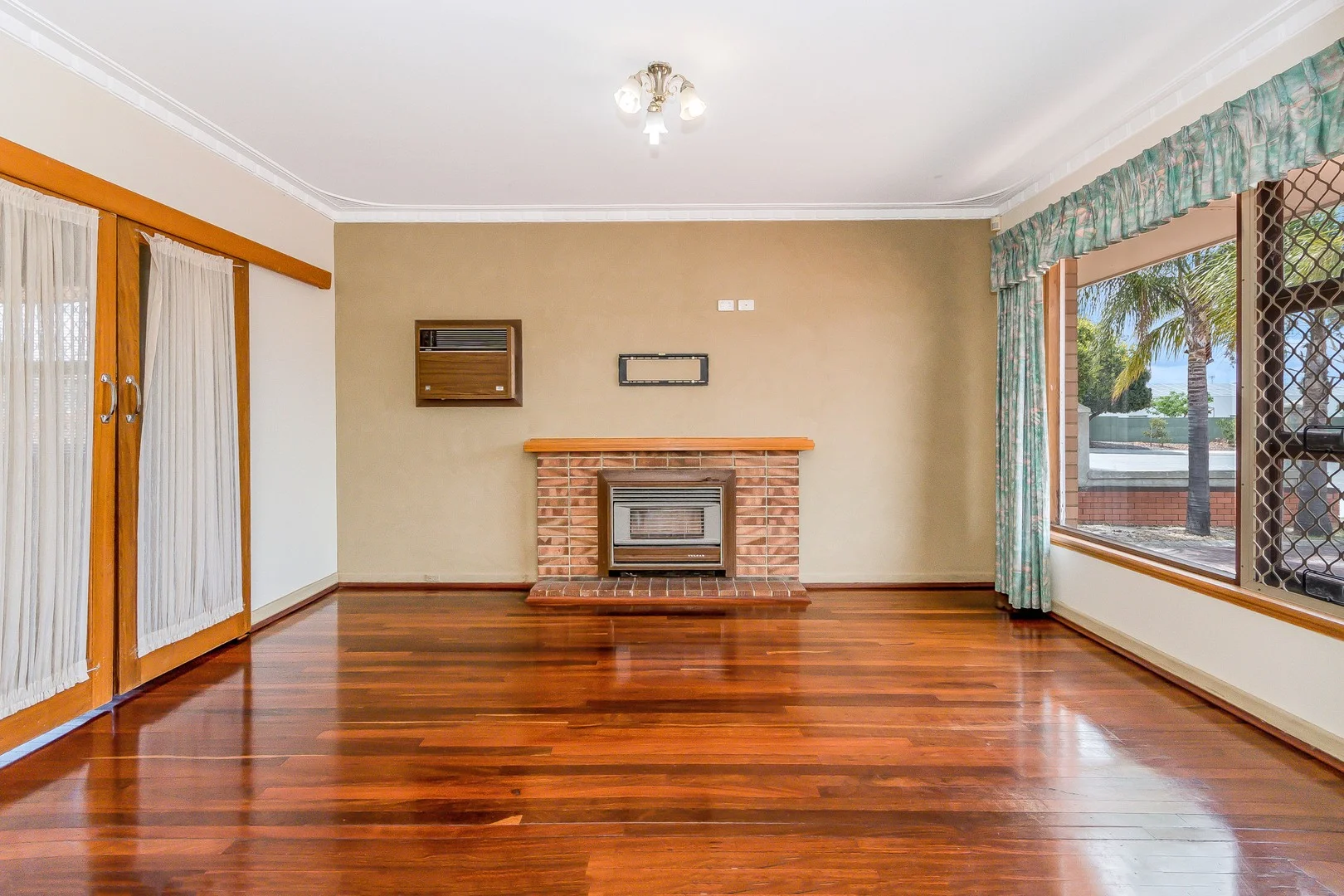 Primary image of 4 Mansell Street, Morley WA 6062