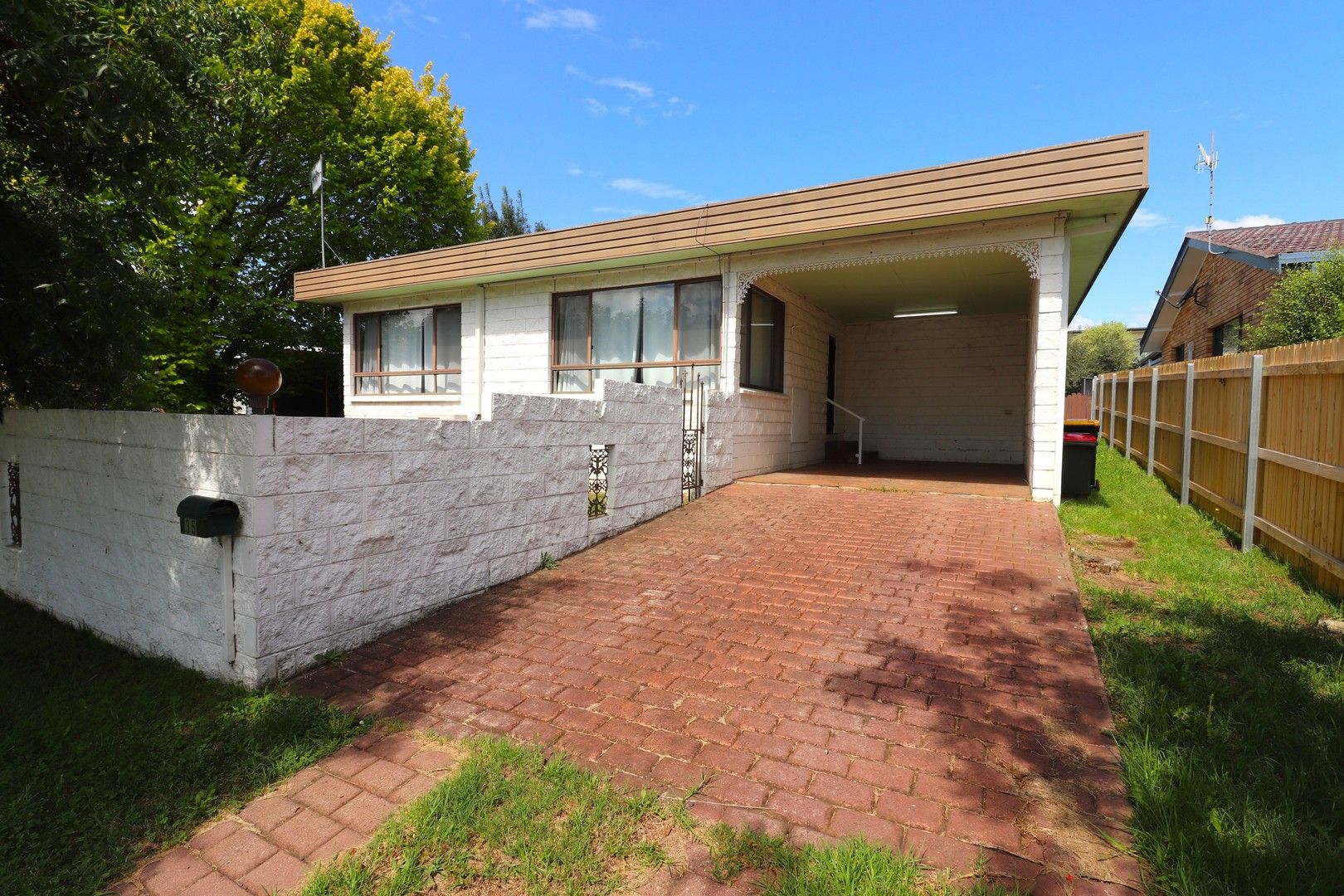 35 Lindsay Avenue, Glen Innes NSW 2370 House For Rent 380 Domain