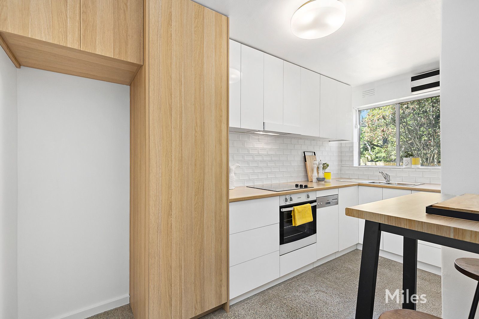 2/11 Andrews Street, Heidelberg VIC 3084, Image 2