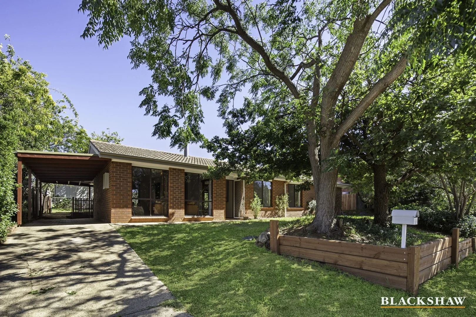 6 McArthur Place, Latham ACT 2615