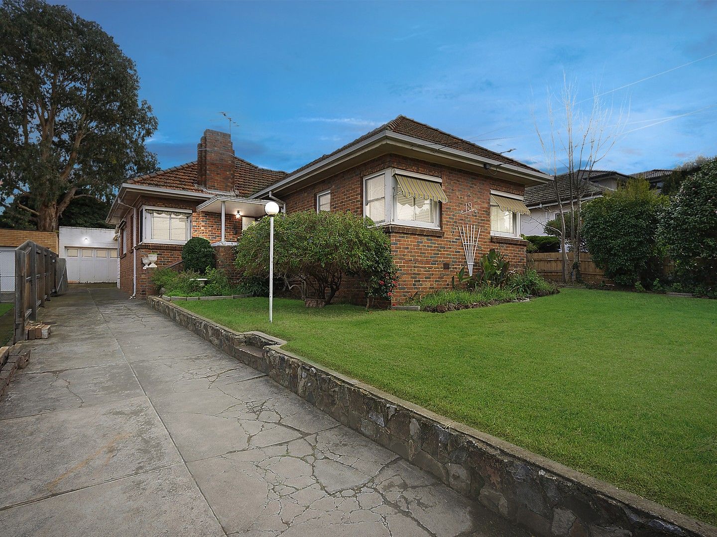 19 Waverley Parade, Pascoe Vale South VIC 3044, Image 0